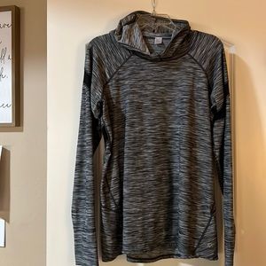 GapFit Women’s Lg Hooded Pullover Top w/back zippered pocket and thumb holes